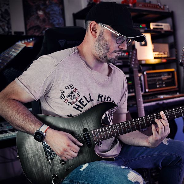 Tom Quayle | ARTISTS | Ibanez guitars