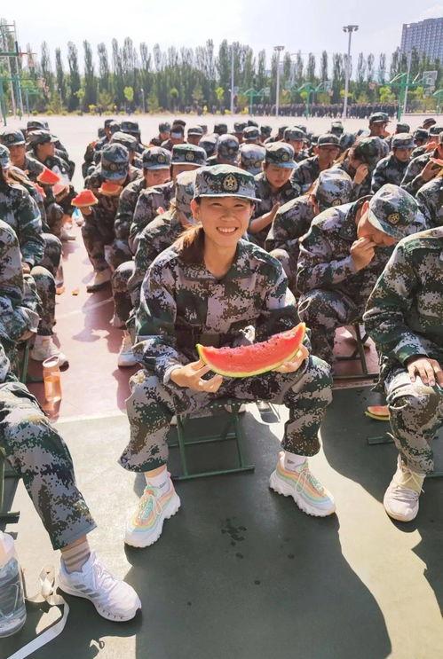 今日吃瓜军训视频播放下载,视频播放下载热潮席卷校园